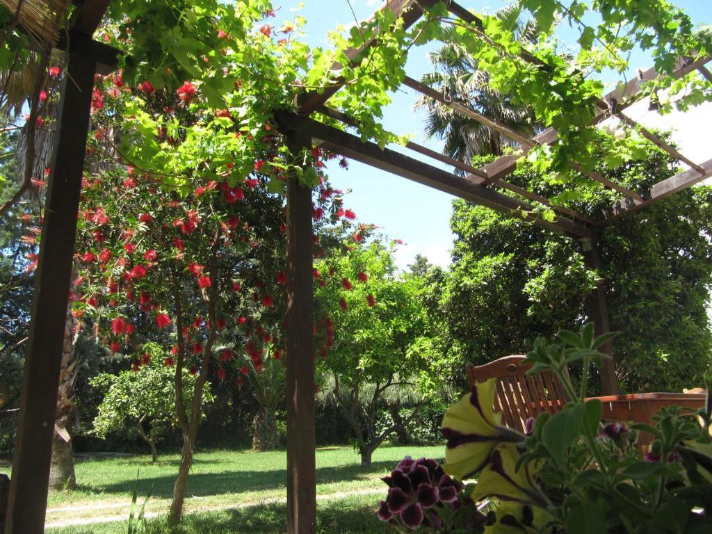 Agriturismo Torre Del Golfo Cropani Dış mekan fotoğraf