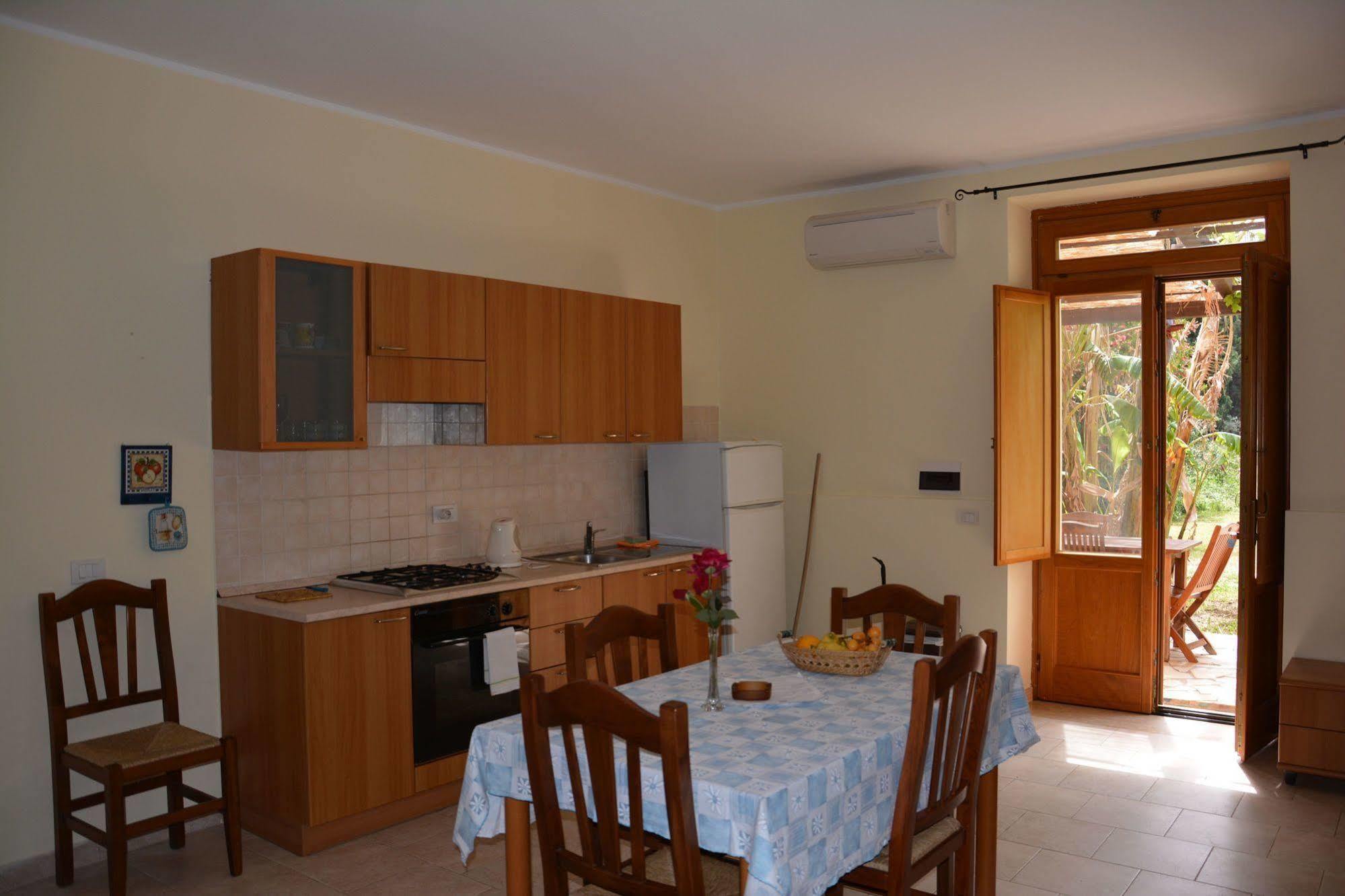Agriturismo Torre Del Golfo Cropani Dış mekan fotoğraf