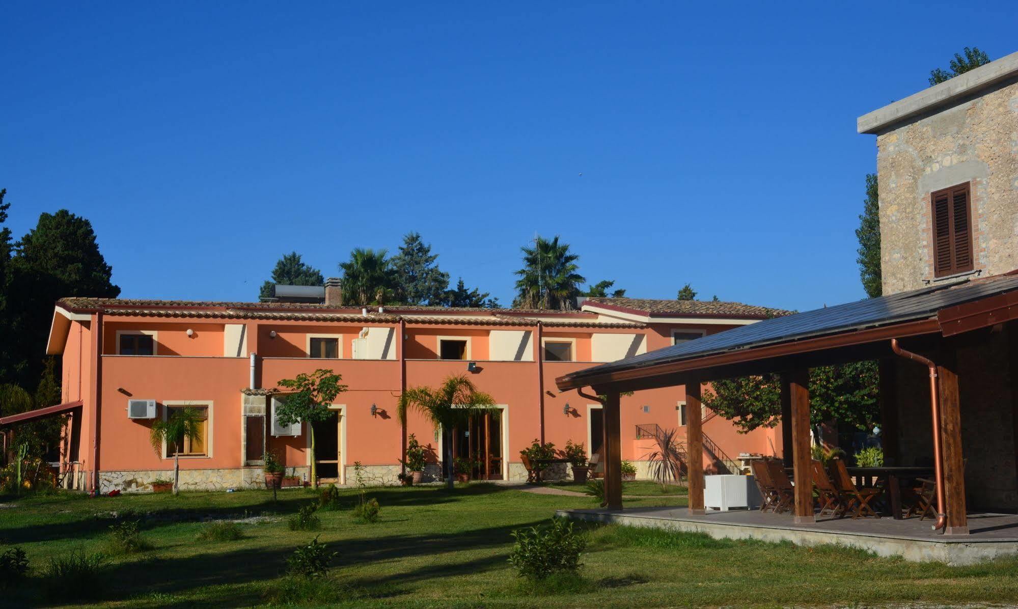 Agriturismo Torre Del Golfo Cropani Dış mekan fotoğraf